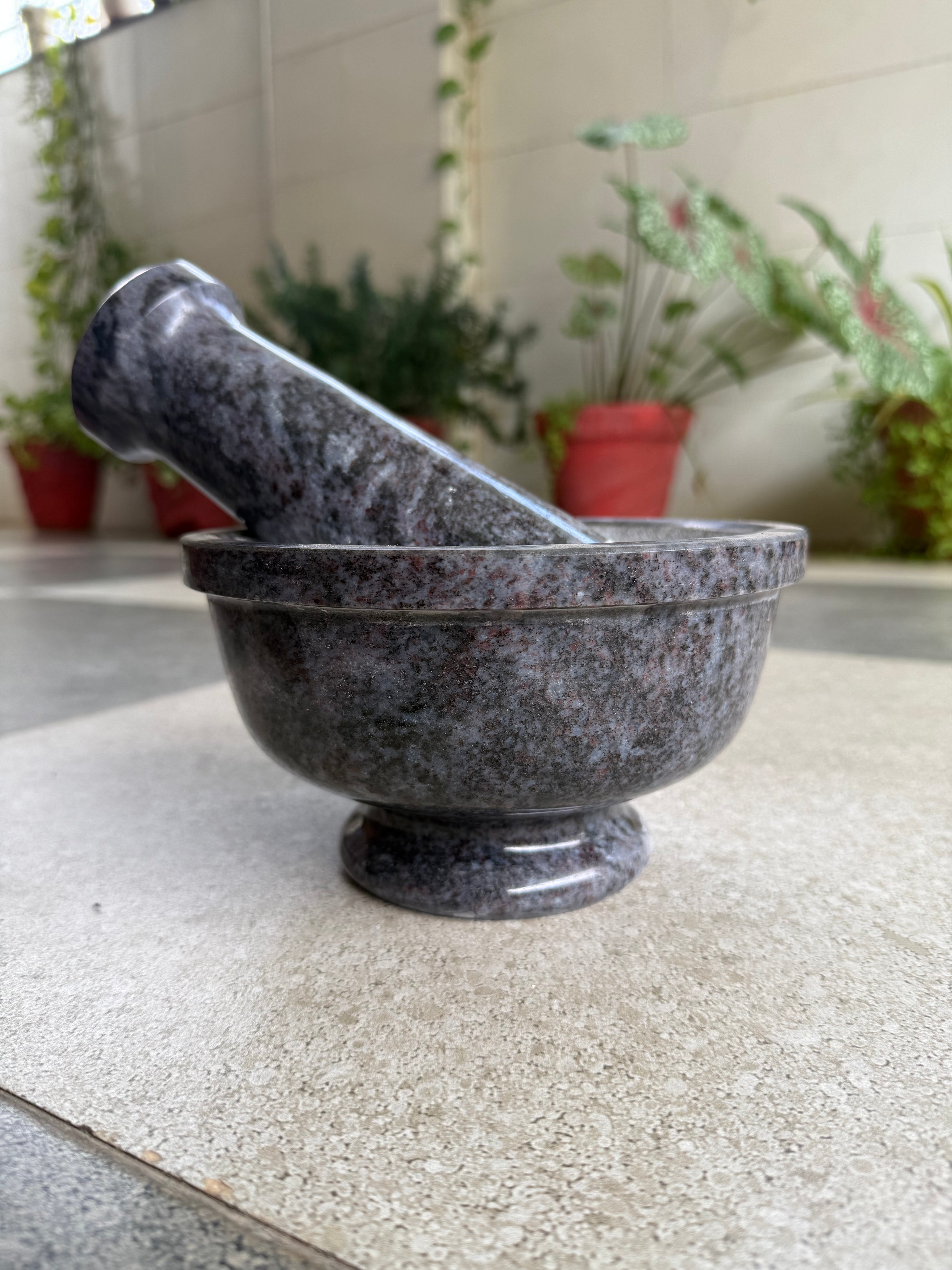 Idikal (Colour Granite) - Signature mortar and Pestle