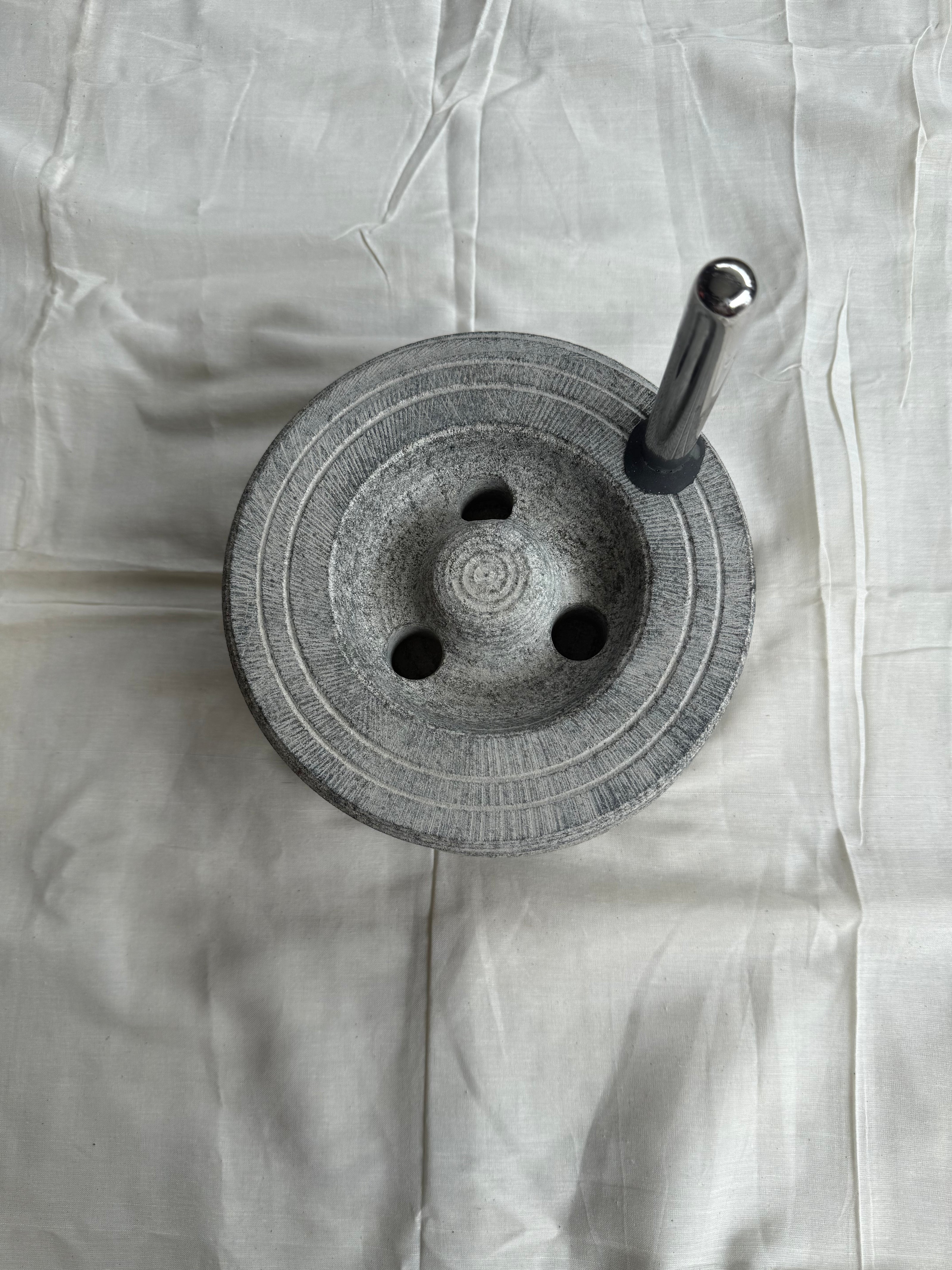 Karungal stone grain grinder / Thurukai / chakki