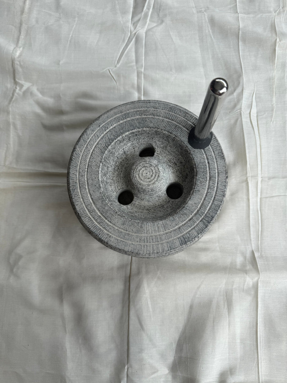 Karungal stone grain grinder / Thurukai / chakki