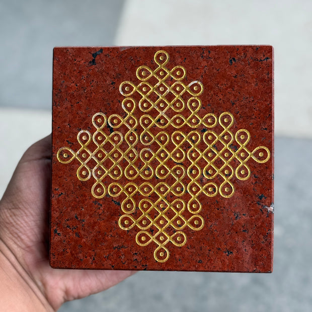Diya stand - Kolam Design 1