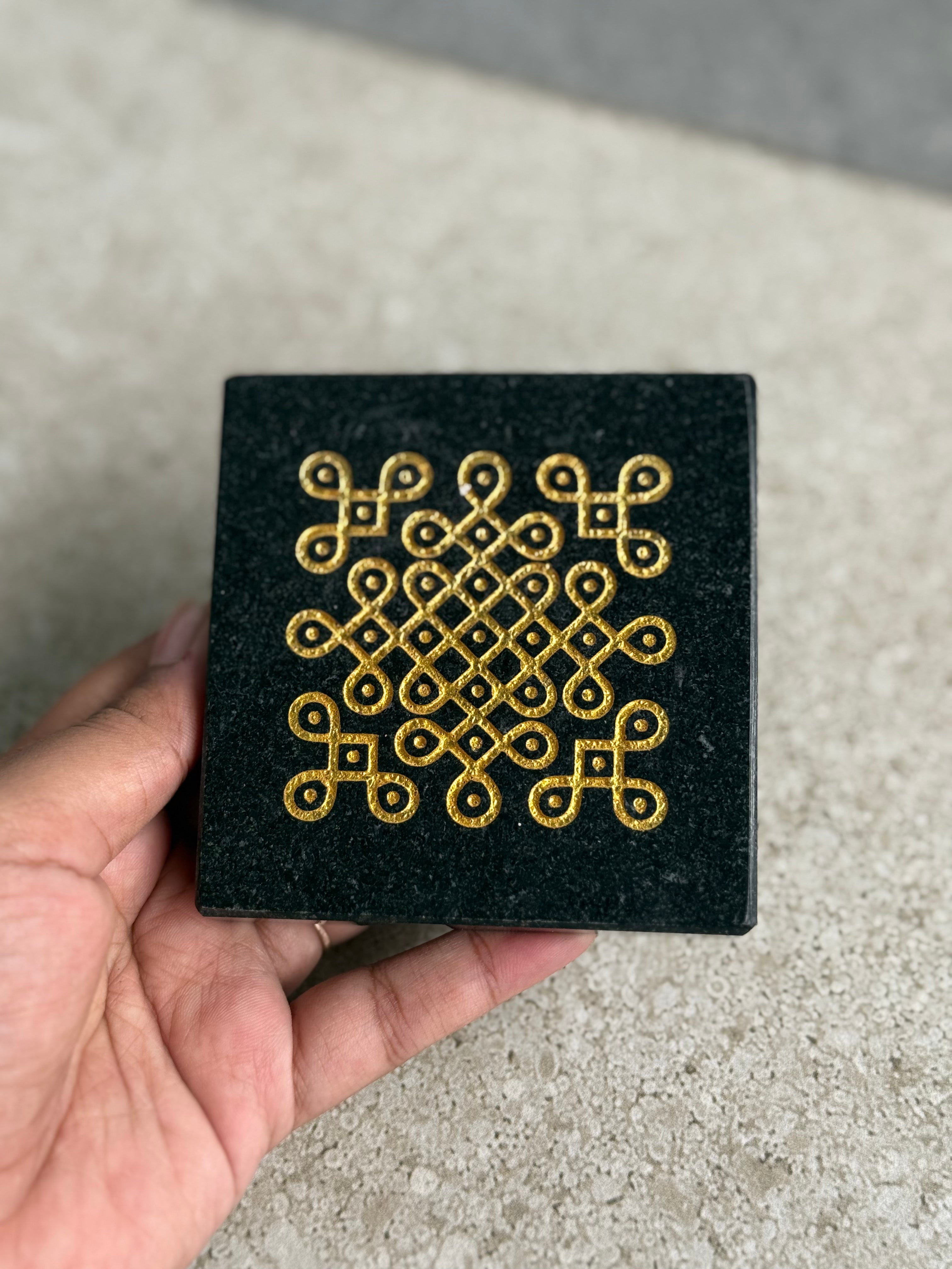 Diya stand - Kolam Design 2