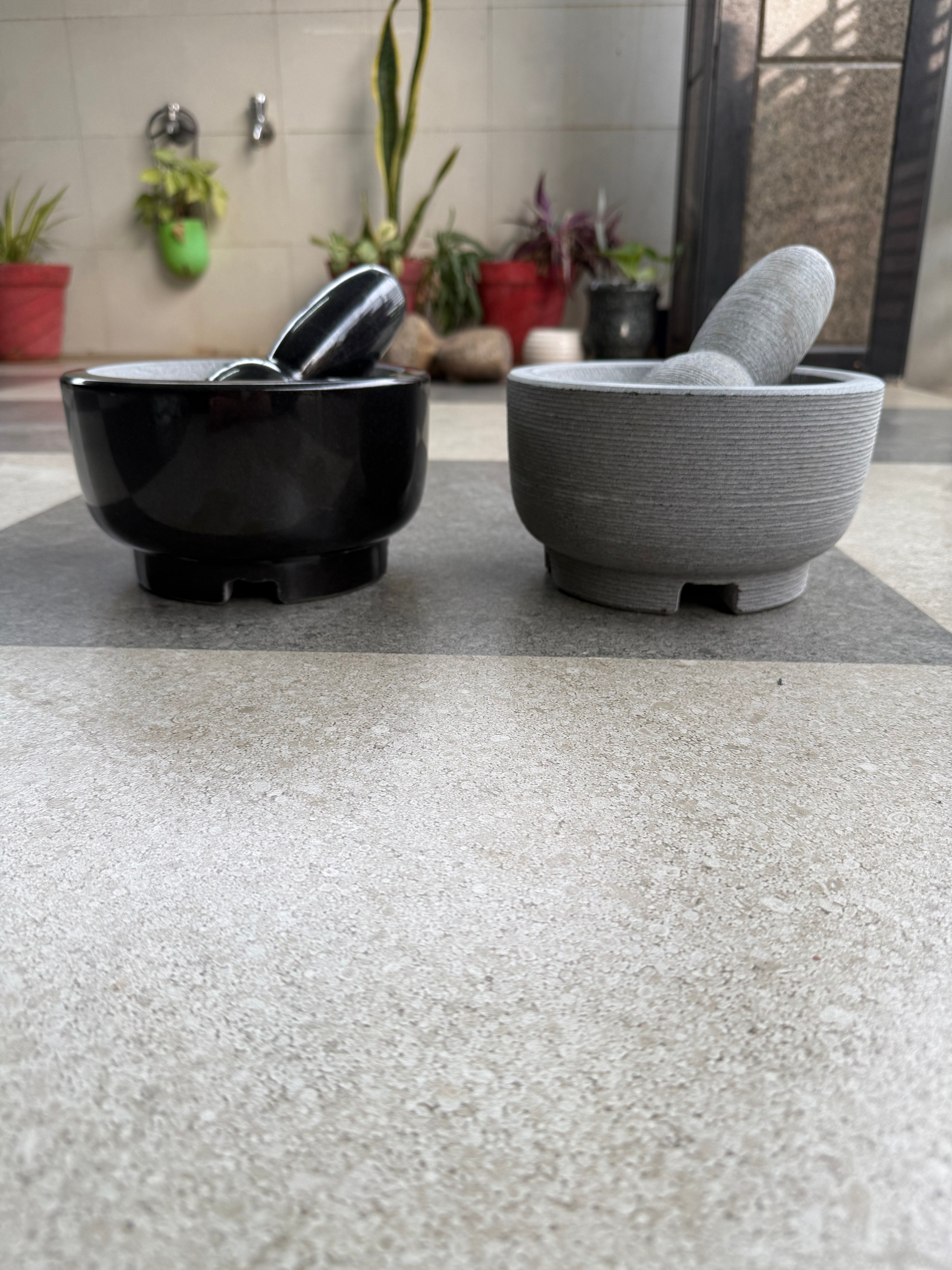 Idikal 8 shape handle base with leg