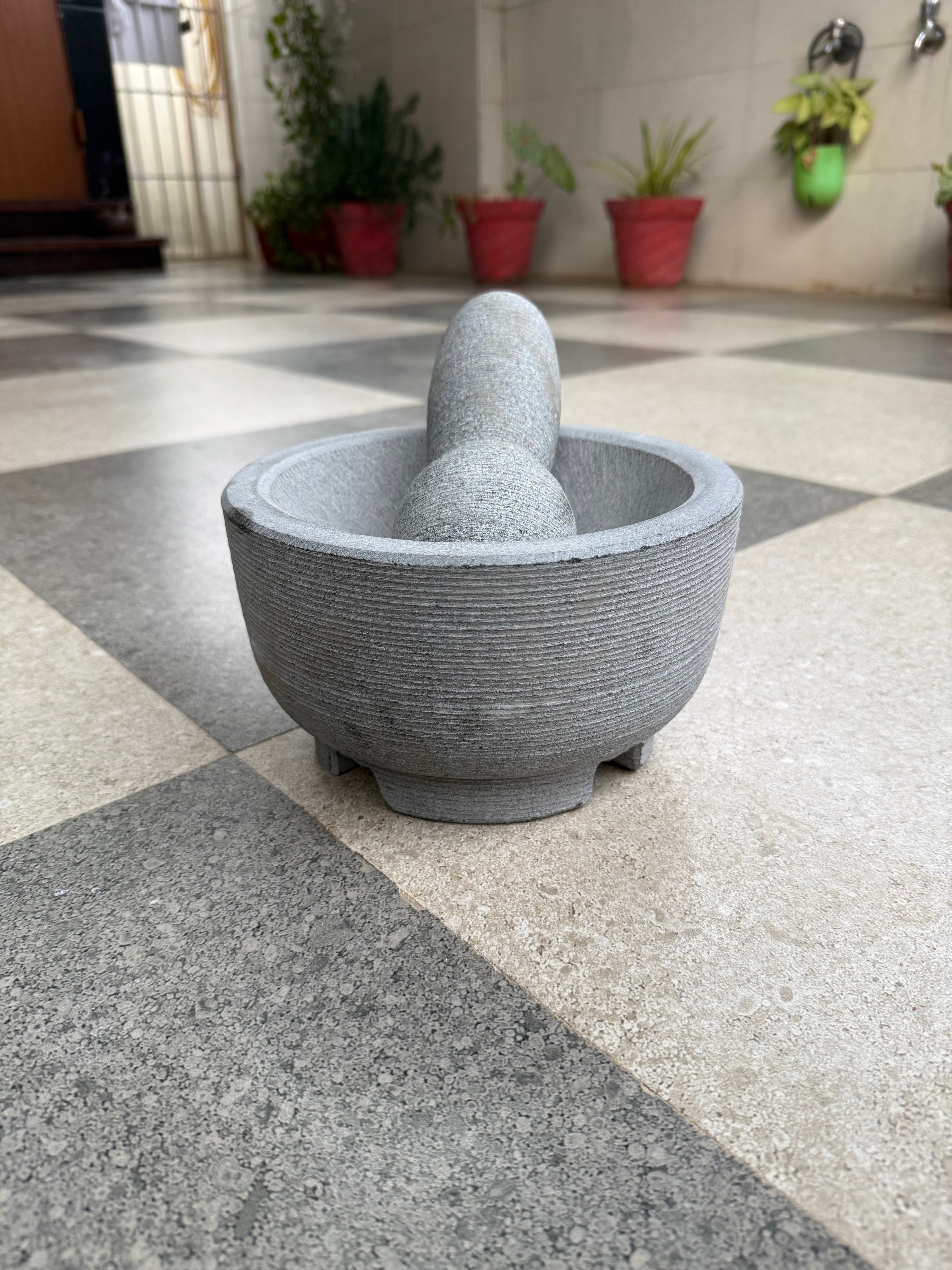 Idikal 8 shape handle base with leg