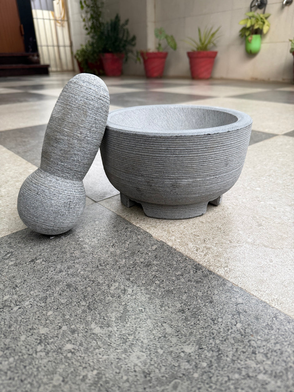 Idikal 8 shape handle base with leg