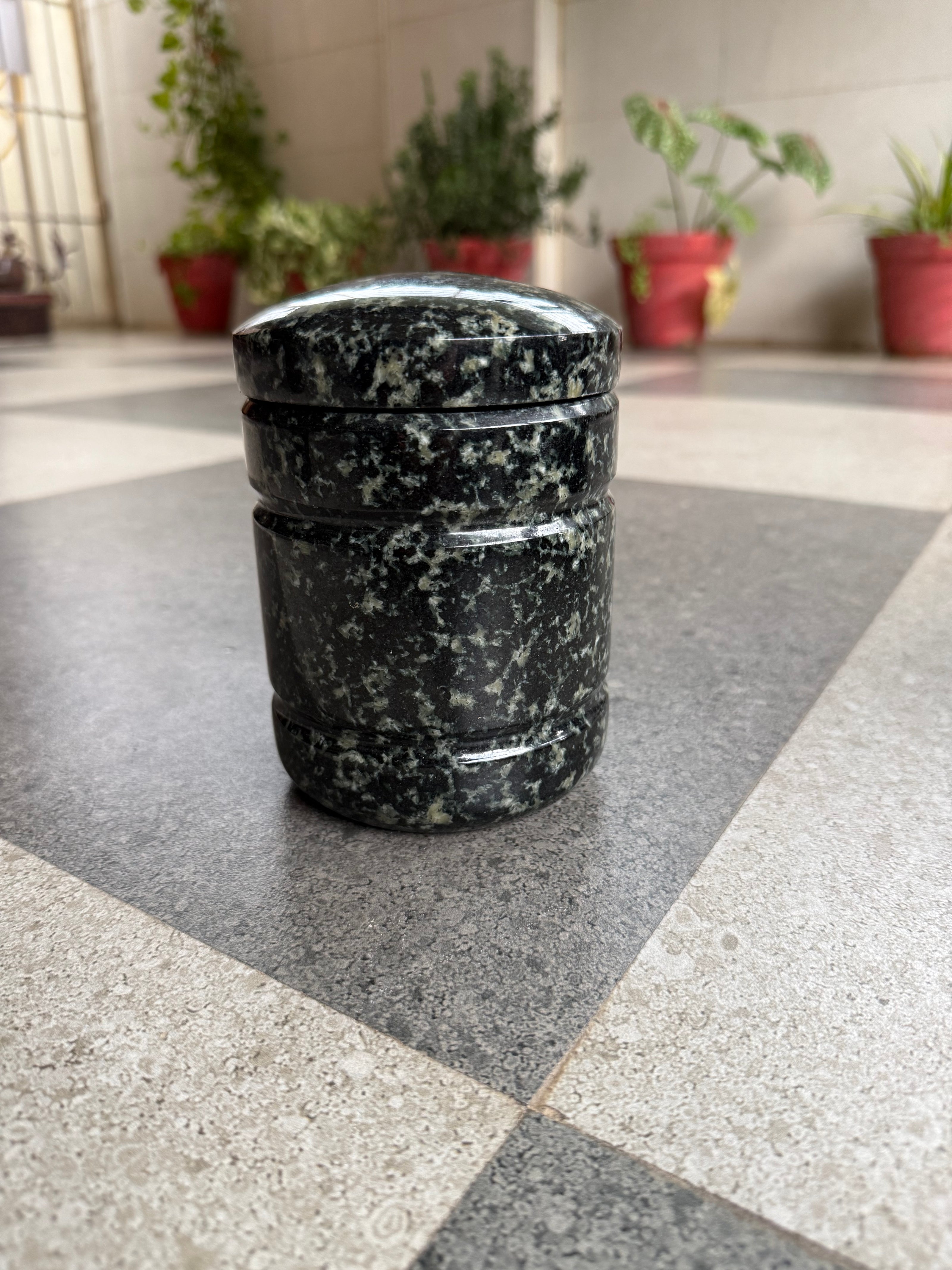 Salt jar (500 g) - Granite