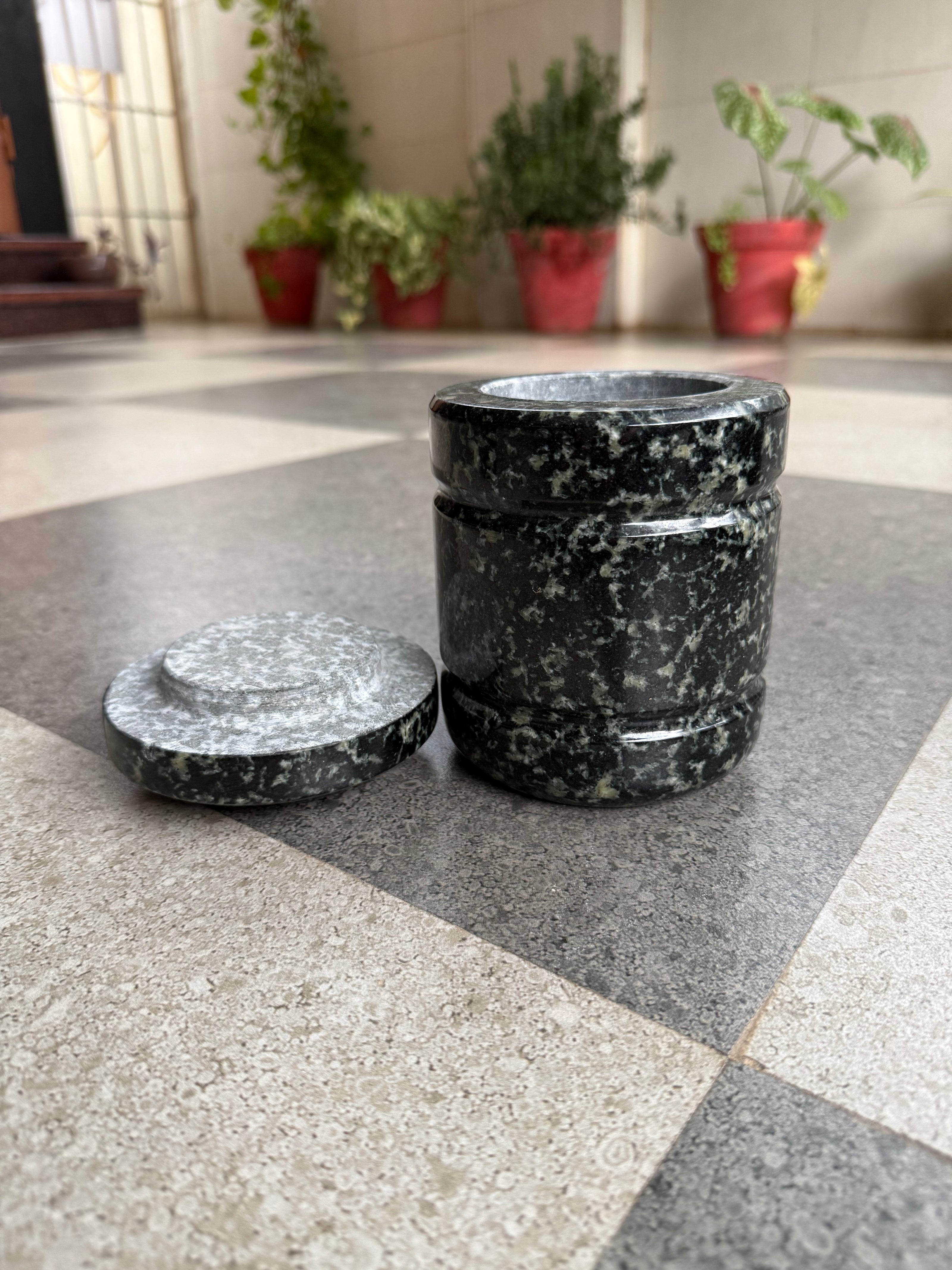 Salt jar (500 g) - Granite