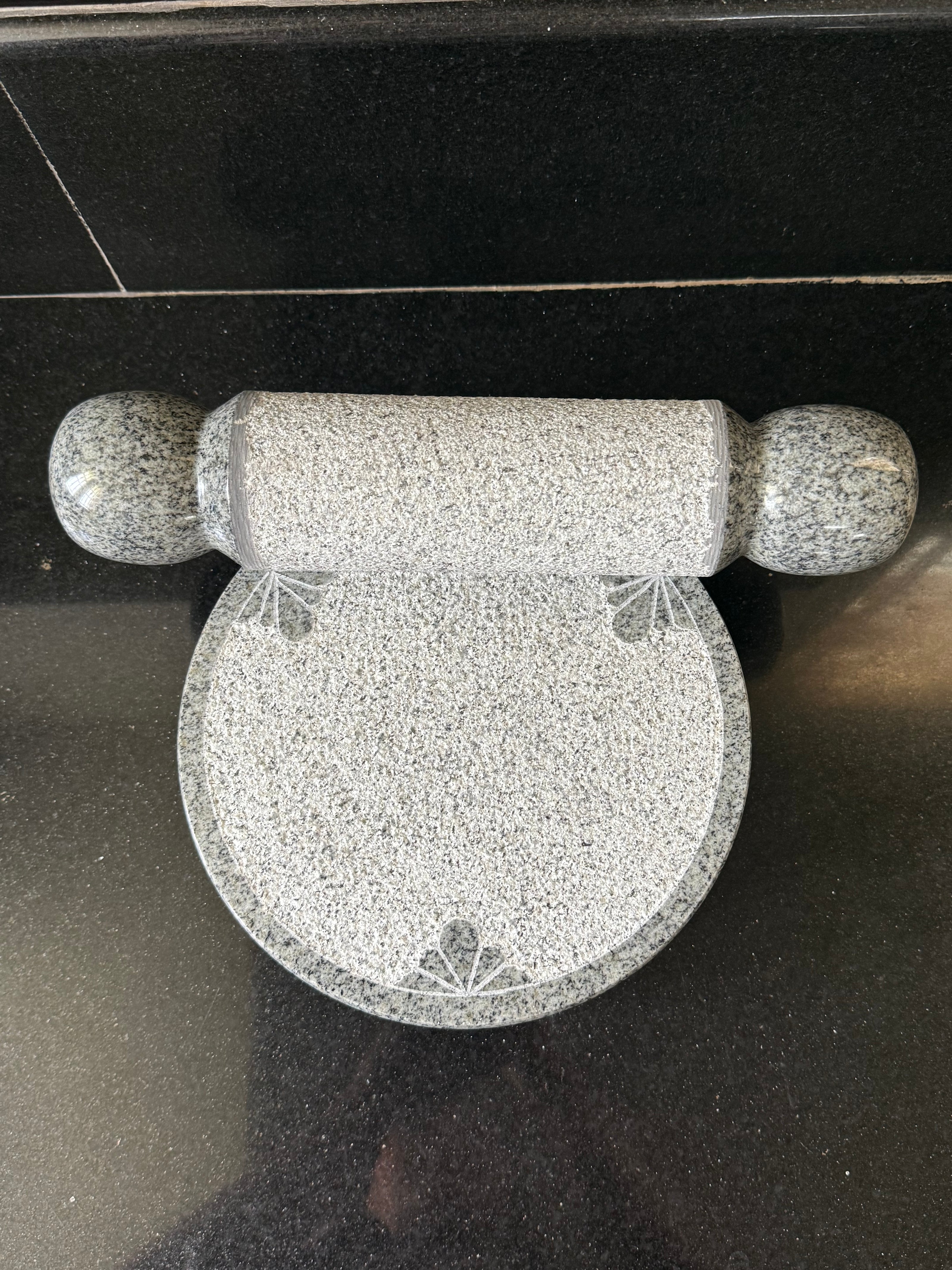 Ammi kal Round - Silver grey  (Special)