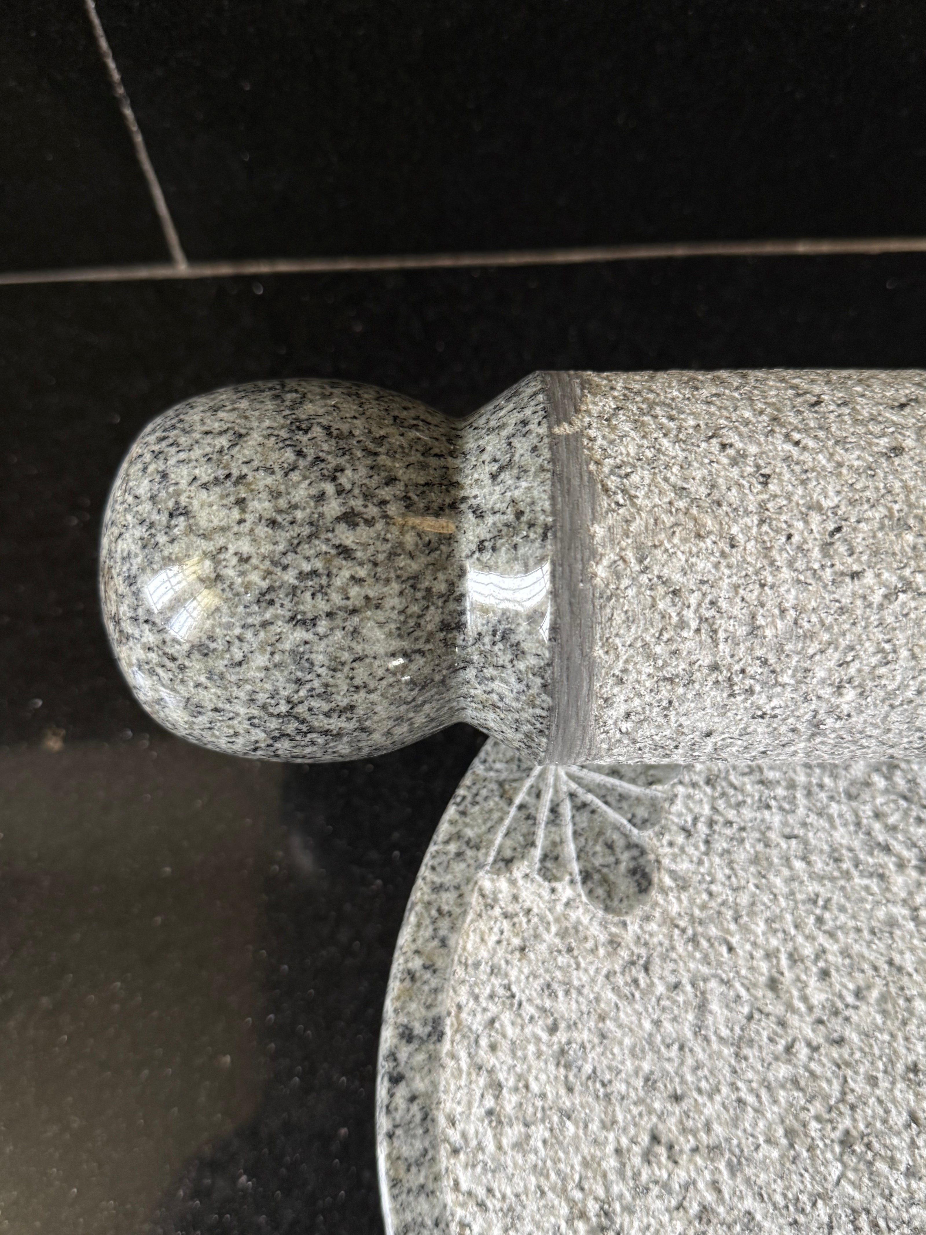 Ammi kal Round - Silver grey  (Special)