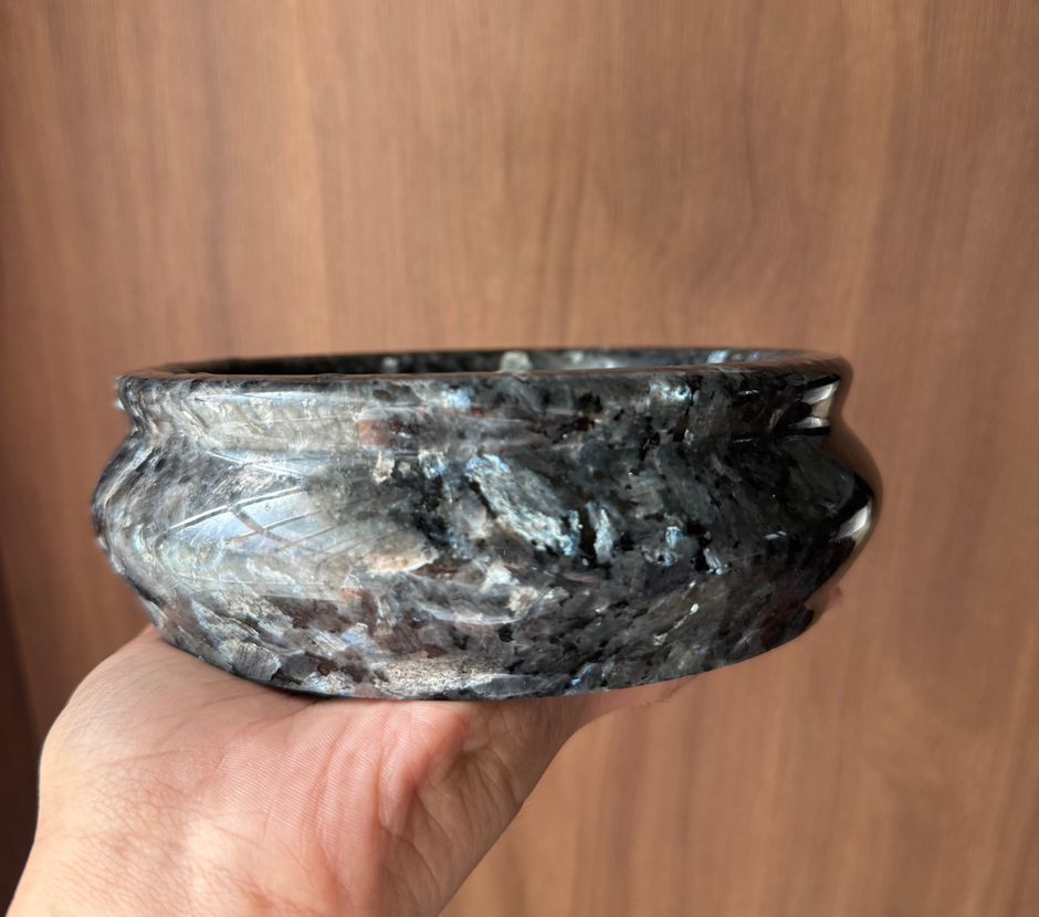 Vastu bowl - Blue Pearl (Shining rare granite)