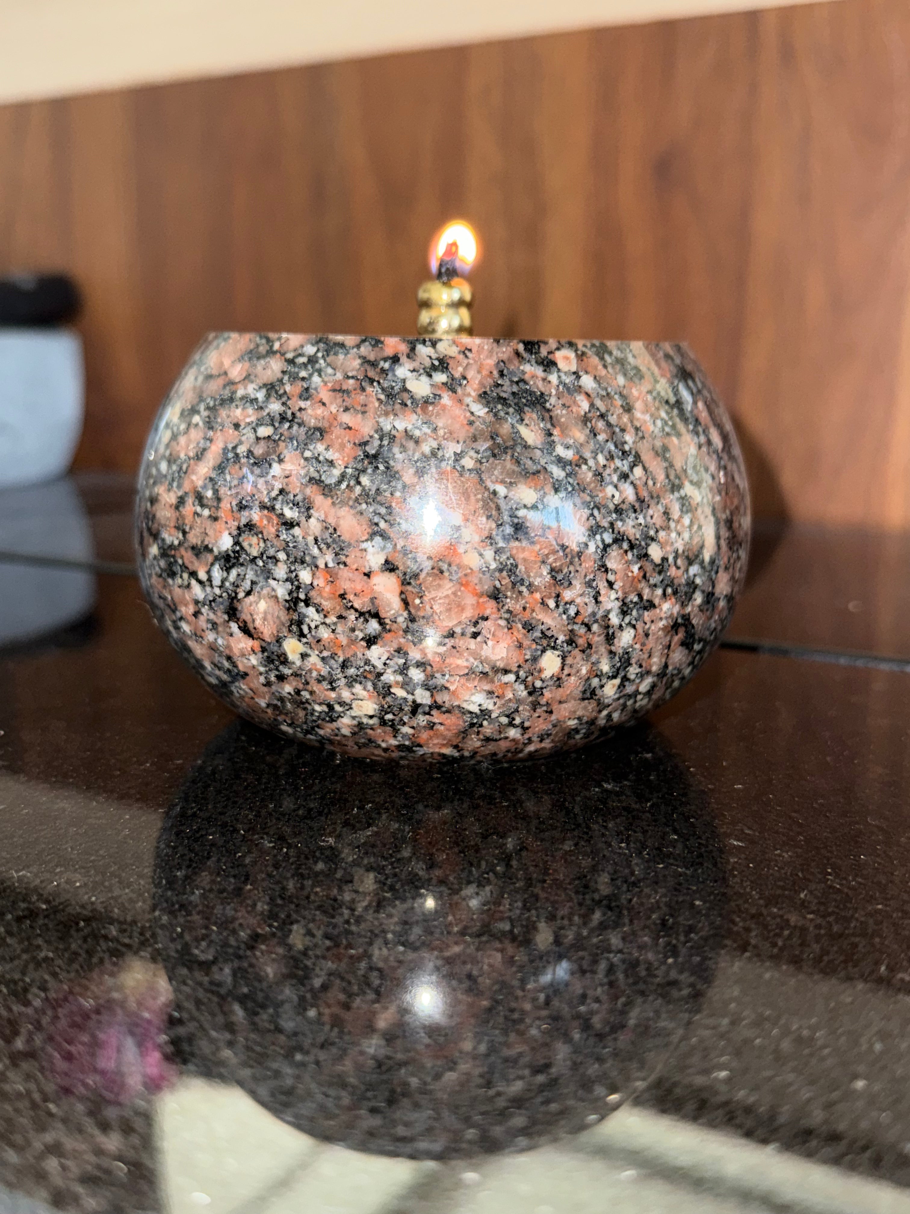 Diya (egg shape) - Mahogany granite (Rare stone)